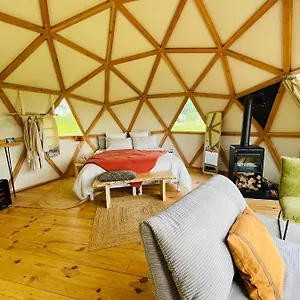  Tente de luxe Dome Insolite Cedre Jacuzzi Et Petits Dejeuners Inclus France